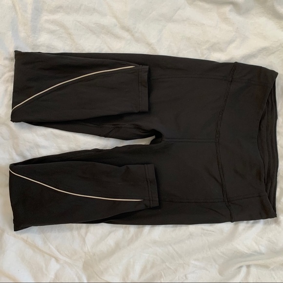 Lululemon chasing miles - Picture 1 of 5